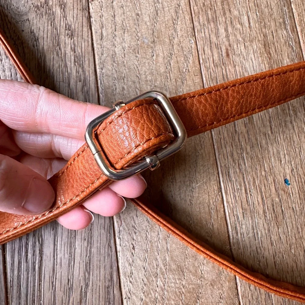 Vegan Leather Brown Crossbody Bag Womens Small Modern Casual Boho Minimalist‎